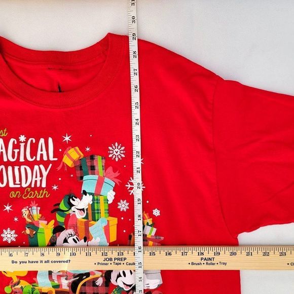 Disney Parks Tshirt Tee Womens L Red Disney Christmas Walt Disney World 2018 - Picture 8 of 8